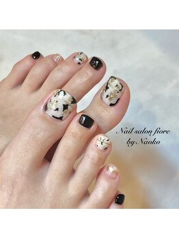 ミラーで垢抜け★秋のうし柄