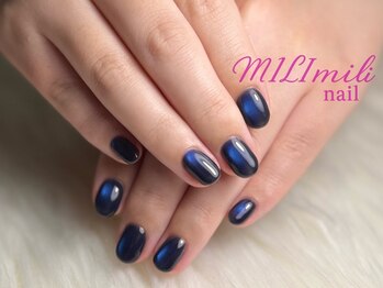 ネイビーマグネットネイル