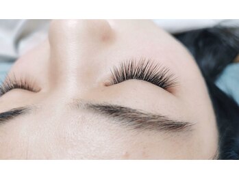 サロンドルネ(Salon De Rene)/赤ちゃんカール束感まつ毛