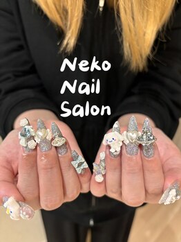 ネコ(Neko)/ゴテゴテ キラキラ フラッシュ