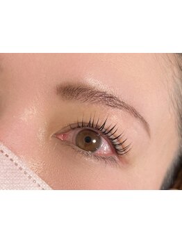 ナチュラル上品な目元にしたい