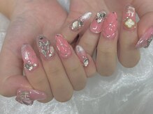 クイーンネイル(QUEEN NAIL)/長さ出し。キルティング。