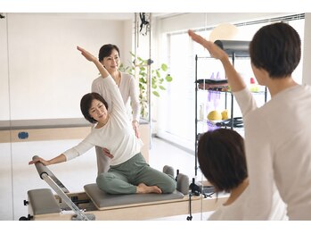 セレンピラティス 南行徳店(Seren Pilates)の写真/AIによる姿勢分析★骨格に着目して、本来の正しい姿勢に導きます◎どこからみても美しいボディラインに♪