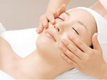 だんきゅう/フェイシャルデコルテ　首、肩