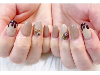 リーヴェ(Riebe)/チョコネイル