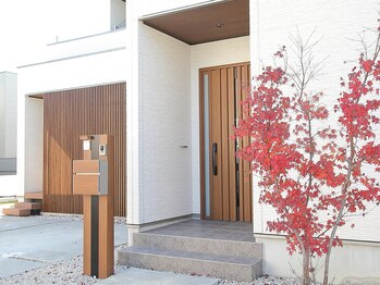 ビーエフジー(B F G)/サロン入口