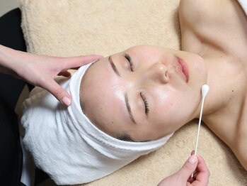 プラスワンビューティテン 新大阪店(Plus One Beauty)/スノーピール工程(ピーリング)