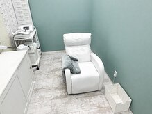 エンズ 米野木店(0's)の雰囲気（フェイシャル施術/半個室のプライベート空間で安心♪）