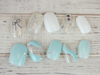 ネイル アンド アイラッシュ ニコニコ(niconico)/