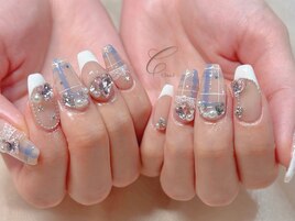 ブルーチェック/フレンチネイル