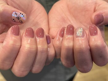 ラグ ネイル(RAG nail)/推しのイニシャル入りネイル