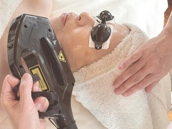 フランジパニ(FRANGIPANI)の写真/結果に拘るオーナーが辿り着いた最新マシン導入！さらなるシミしわの改善！たるみにアプローチ☆