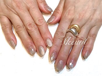 アクイユ 銀座店(ACCUEIL)/グレージュシェルネイル