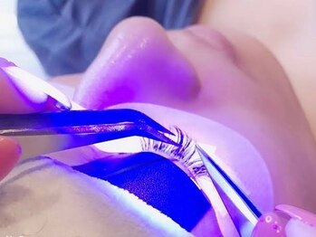 テトテ ビューティーラボ アイラッシュ(tetote beauty Labo)の写真/【まつエクの常識を覆す◇汗水に強い“LEDエクステ”が導入!】LEDの最新技術で驚くほど持ちがUP!!