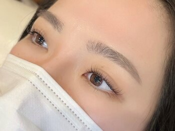 パチ(pachi)の写真/【目元専門サロン】大手アイサロン出身アイリスト在籍★日頃お忙しい方にまつげと眉毛の両施術がオススメ◎