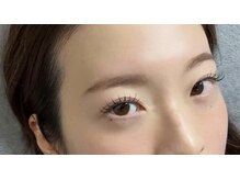 フィーネ アイブロウ(Fi-Ne)/束感まつエク：フラットラッシュ