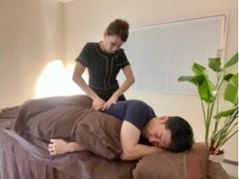 リアド ラーラ(Riad Lalla)の写真/【22時まで営業】メンズ利用者も多数♪アロマ施術もOK!!お仕事終わりに通えるのが嬉しいポイント◎