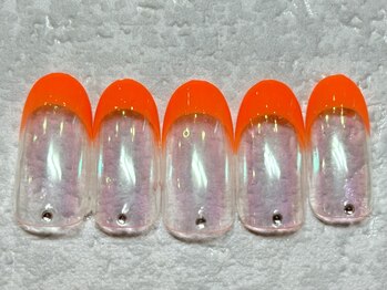 ネイルアンドアイラッシュ ネネ/フレンチ ネオンカラー