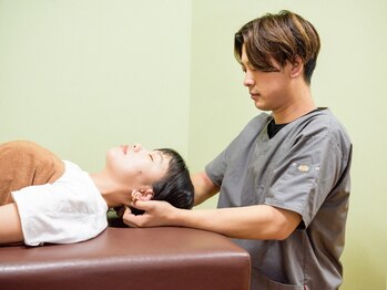 穴川駅前整骨院鍼灸院の写真/丁寧なカウンセリングでお悩みの原因をしっかり見極めて根本改善◎肩こり/腰痛/頭痛/不眠/眼精疲労にも！
