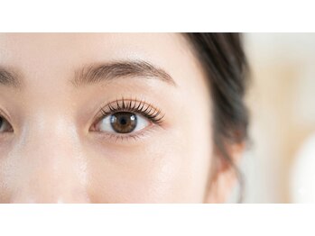 アスティ 元町店(ASTY)の写真/駅近！元町駅徒歩1分で仕事帰りや仕事前にまつげをサクッと付け足し！スピードメニューあり★