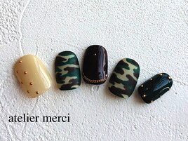 アーミー柄ネイル