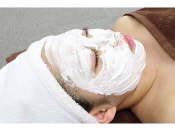 ブルー 四日市店(BLV)/美容液成分たっぷり炭酸泡で洗顔