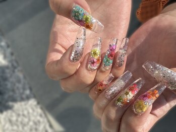オーネイルプラスアイ(O^nail+i)の写真/【新南陽駅から徒歩3分】賑やかでフレンドリーな雰囲気が魅力☆長さ出しもお気軽にご相談ください♪