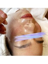 エクスクラメーションマーク(!!!)/水光人工皮膜