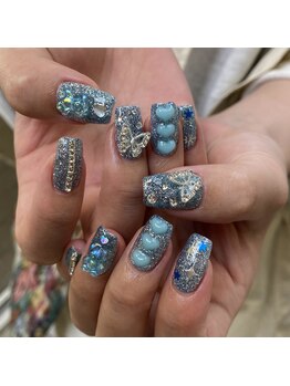 ボワニトウキョウ(boigny tokyo)/水色Y2Kキラキラデザイン