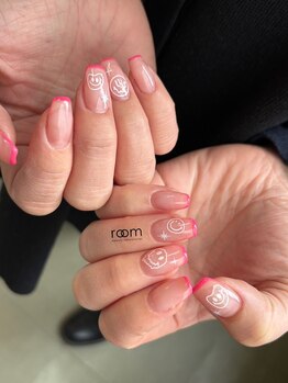 ルーム ビューティーラボラトリーズ(room beauty laboratories)/ジェルネイル×にこちゃん