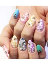 ネイルサロン スール(Soeur)/手描きフラワーカラフルネイル！