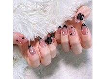 丁寧に施術しワンカラーでも美しいフォルムに致します♪