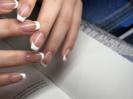 フレンチネイル