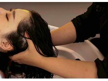 アンシャンテモア(ENCHANT MOI)の雰囲気（15分のヘッドスパは1時間のマッサージ効果に匹敵します！）