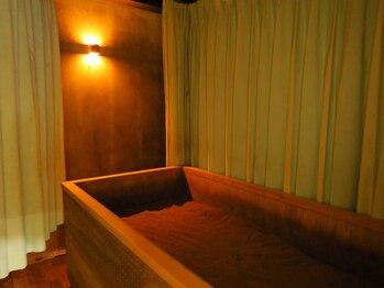酵素浴5 ささしまライブ店/当店の米ぬか酵素風呂は個室です