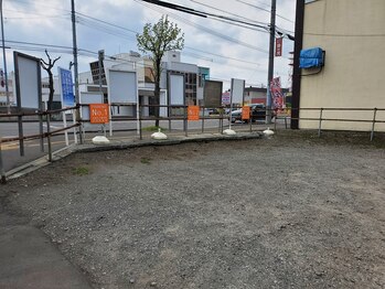 本通北8整骨院/駐車場3台分あります！