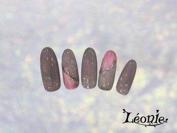 レオニー(Leonie)/マグネット×ブロッキングネイル