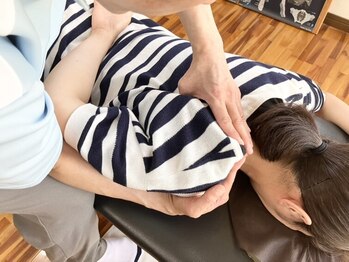 燕健友館健和堂の写真/慢性的な首・肩のコリに◎ベテランスタッフによる丁寧な施術で、疲れた体から解放される特別な時間を♪