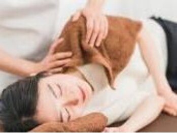 インサイド(INSIDE)の写真/ガチガチの首肩、頭の重さを解放！骨格調整カイロと黄土よもぎ蒸しの蒸気で、深く固まった筋肉を緩めます☆