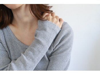 よろずや接骨院　稲田堤院の写真/つらい肩こり首こり専門整体でケア！マッサージで改善しない悩みも丁寧にサポートします。