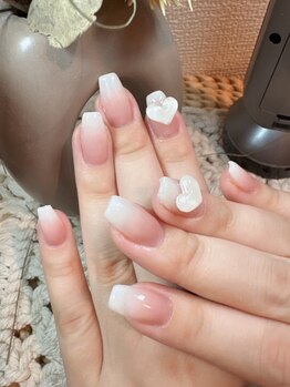 ブローディアネイルの写真/ネイルのモチにも自信あり★フォルムを綺麗に仕上げるのでシンプルでもちゅるんと映える指先に!