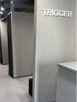 トリガー 大阪(TRIGGER)の写真/【アイブロウWAX¥5000】眉をちょっと整えるだけで一気に垢抜けた雰囲気に◎中崎町駅徒歩3分♪当日予約OK!