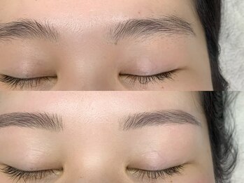 ナビレラ(navillera)/平行眉