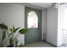 タカイ(TAKAI)/店舗入り口　名古屋育毛促進　