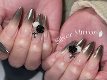 ソルナ(SoLuna)/シルバーミラーネイル