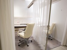 オングレース 東武百貨店池袋店/ハンド施術席