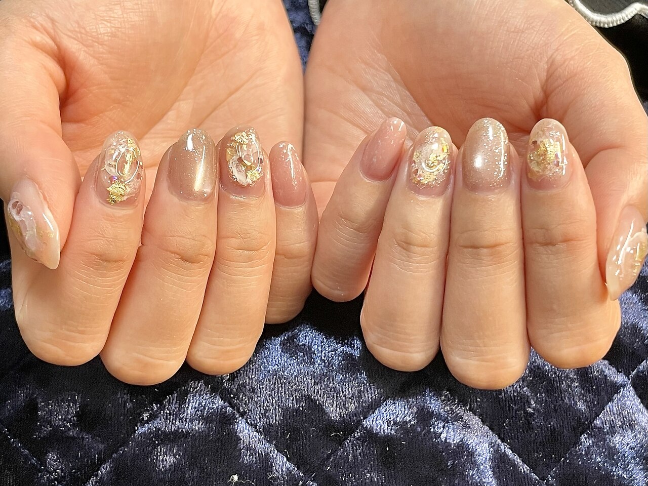 2026年冬トレンド】ニュアンス ワンカラー ハンドのネイルデザイン集