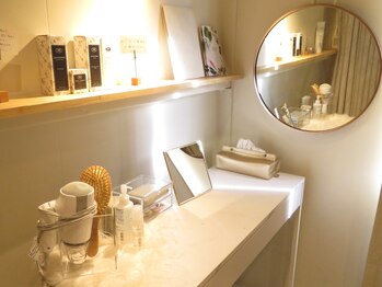 ルアナ(Luana)/化粧ルーム