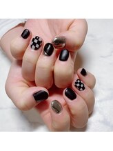 ラドール(La Dhole)/チェック柄ネイル