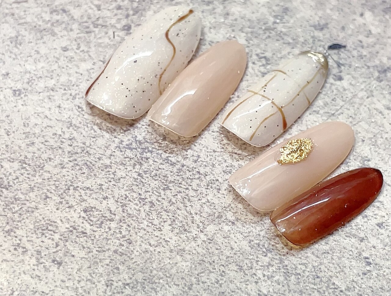 アイボリーべっ甲ニュアンスマグネットネイル ベージュ シェル 韓国 ちゅるん 秋 アイボリーべっ甲ニュアンスマグネットネイル ベージュ シェル 韓国